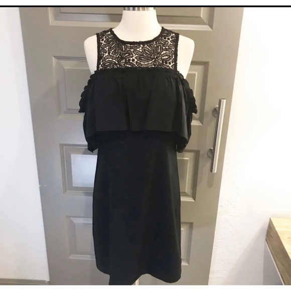 Trina Turk Sz 4 Black Cold Shoulder Crochet Lace Shift Sheath Dress - Picture 11 of 11